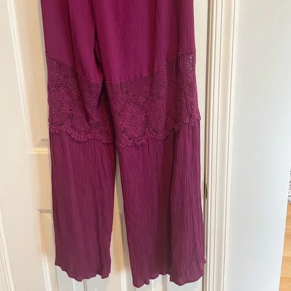 COPY - Eyeshadow tube top romper with lace cutout in legs women’s size large - Picture 3 of 4